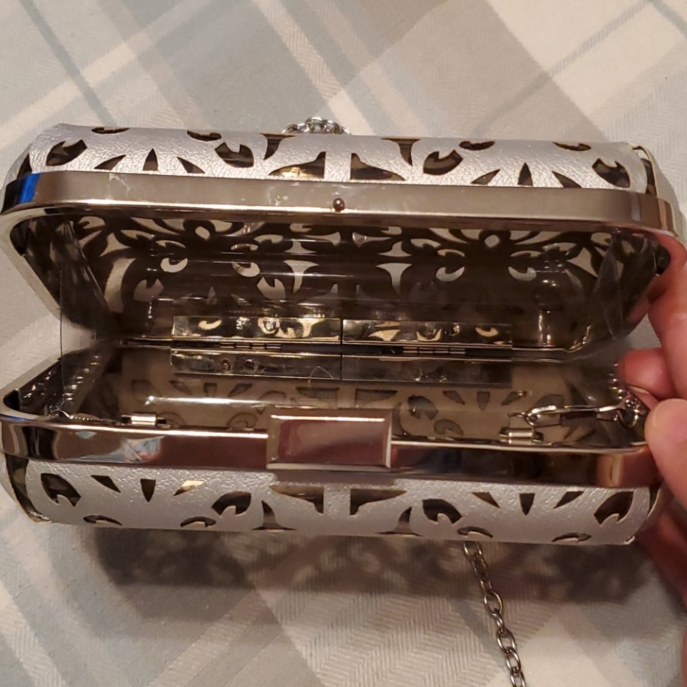 Bag - Picture 2 of 3